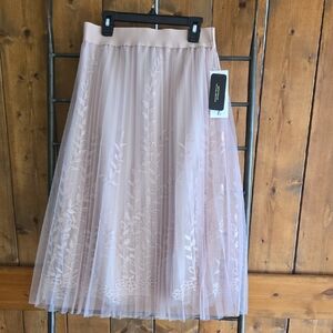 Metro Wear Soft Pink Embroidered Midi Skirt